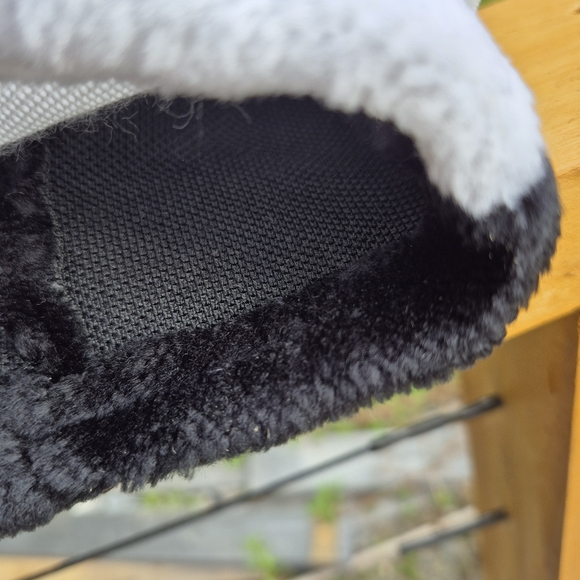 Sea World Whale Puppet And Pig Puppet - Picture 5 of 7